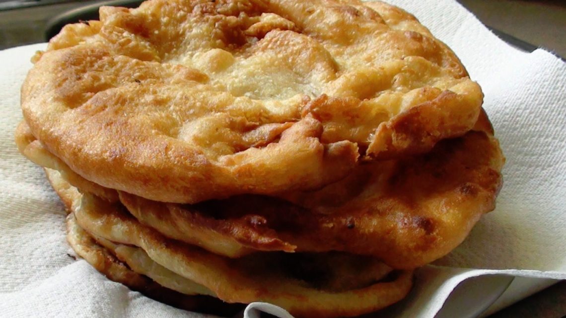 Hamisítatlan erdélyi lángos: így készítheted el te is Hamisítatlan erdélyi lángos: így készítheted el te is